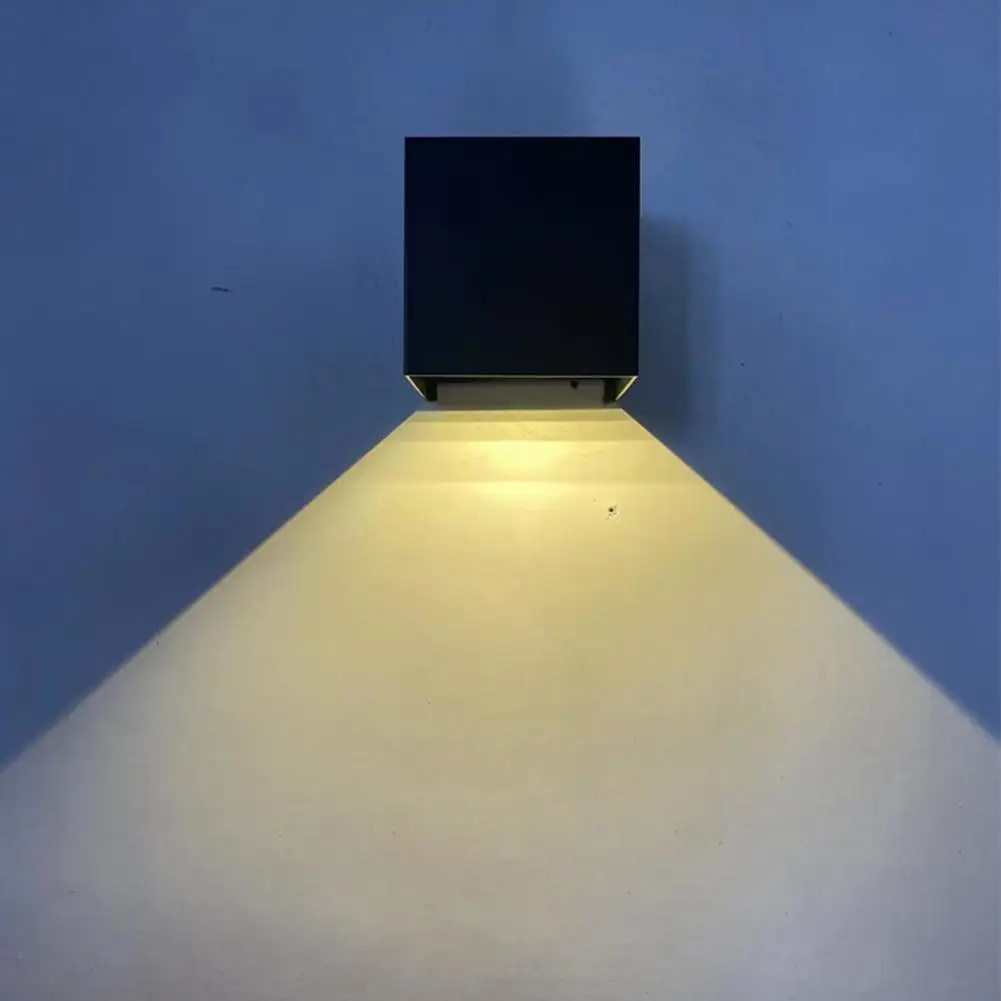 RGB Pisane Nepremočljiva Prostem Stenska Svetilka Gor Dol Led Lučka za Sodobno Minimalistično Inteligentna Aplikacija za Nadzor Zatemnitev Luči Noč Slike 3